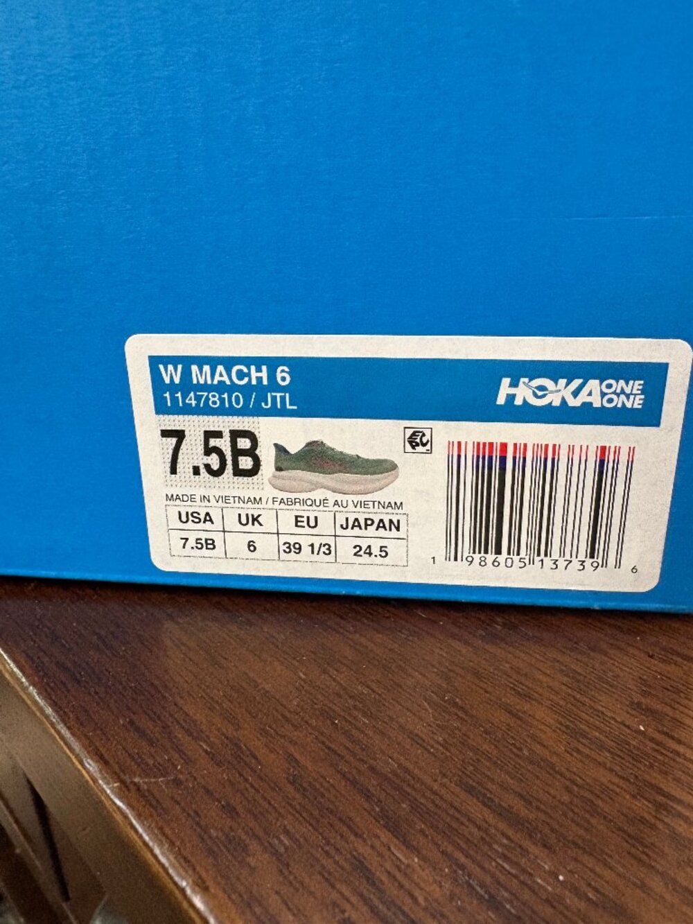 HOKA ONE ONE Brand New Sneakers  Size 7.5 - Picture 2 of 5